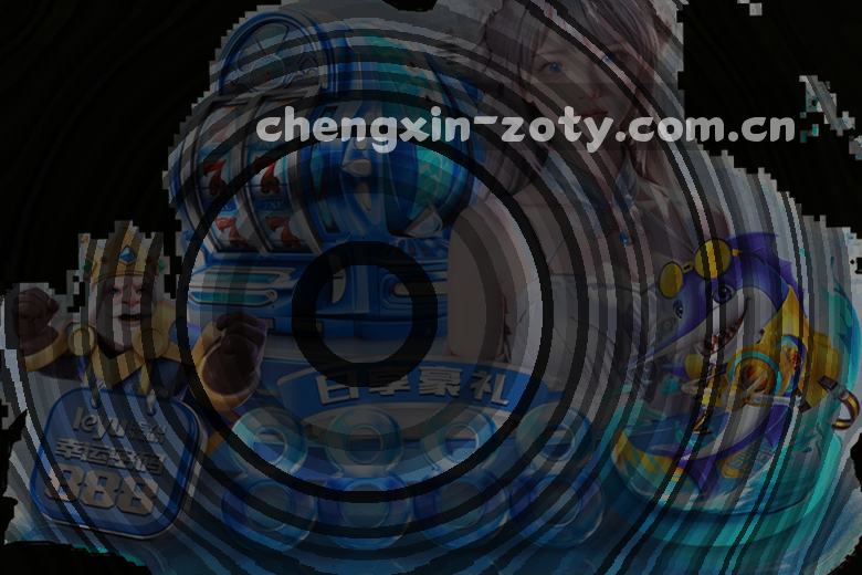 绿茵场上飞驰的身影